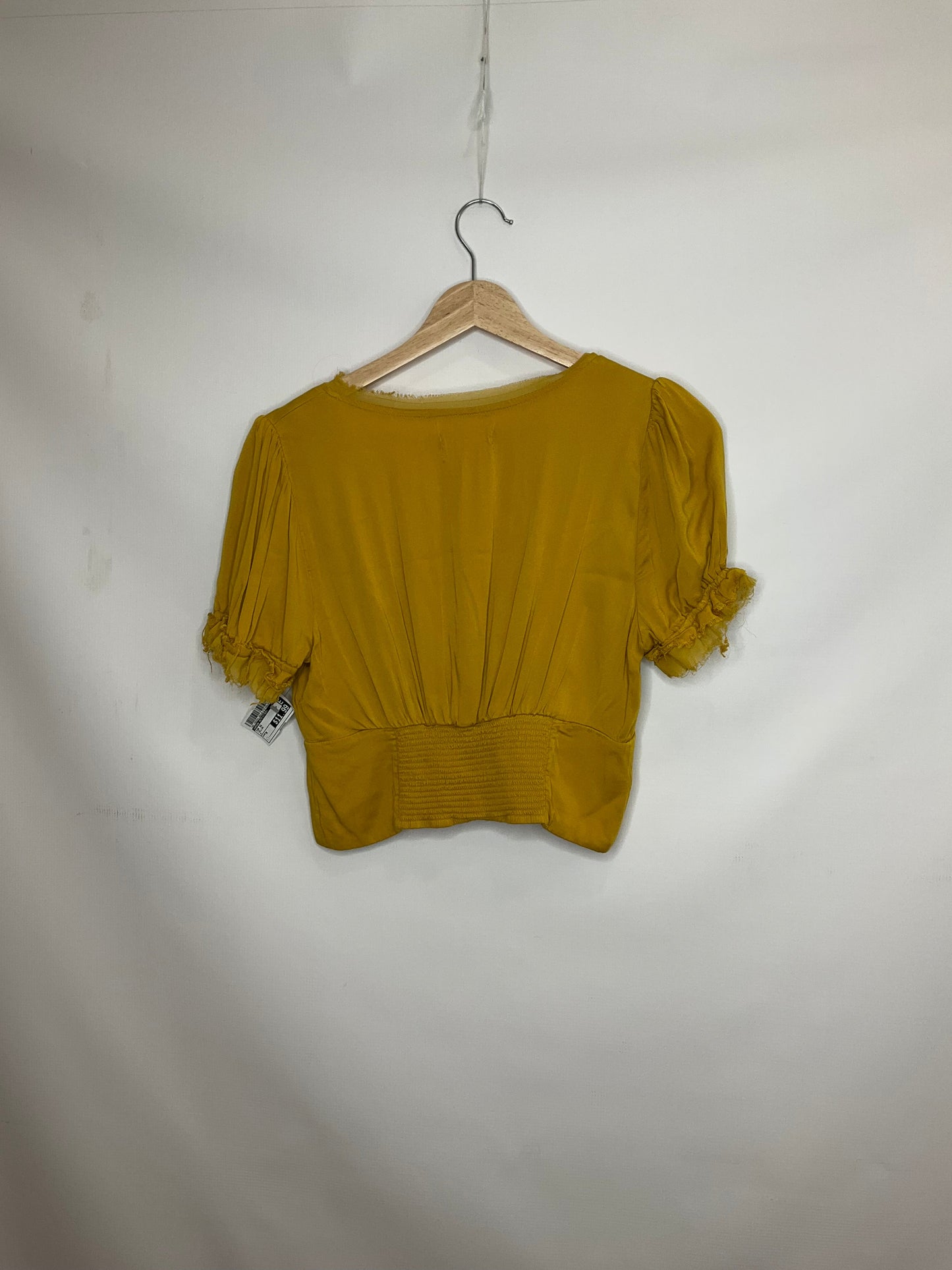 Yellow Top Short Sleeve Urban Outfitters, Size M