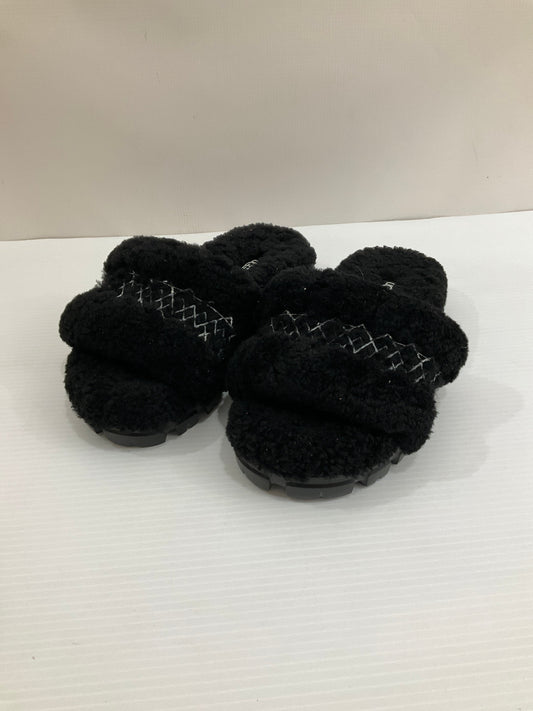 Slippers By Ugg In Black