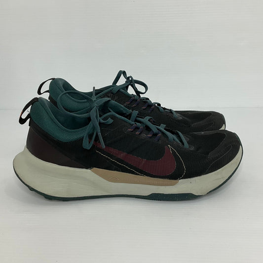 Multi-colored Shoes Athletic Nike, Size 11