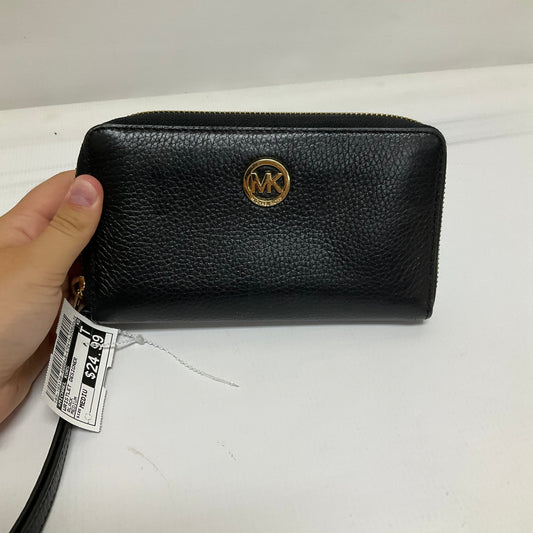 Wristlet Designer By Michael Kors  Size: Medium