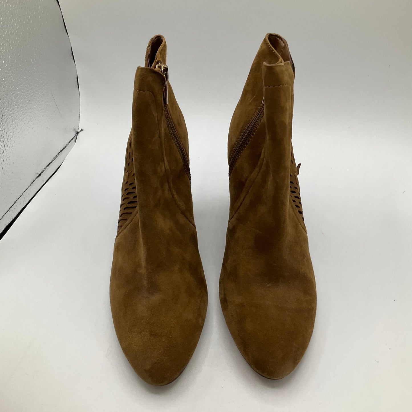 Boots Ankle Heels By Vince Camuto In Tan, Size: 8