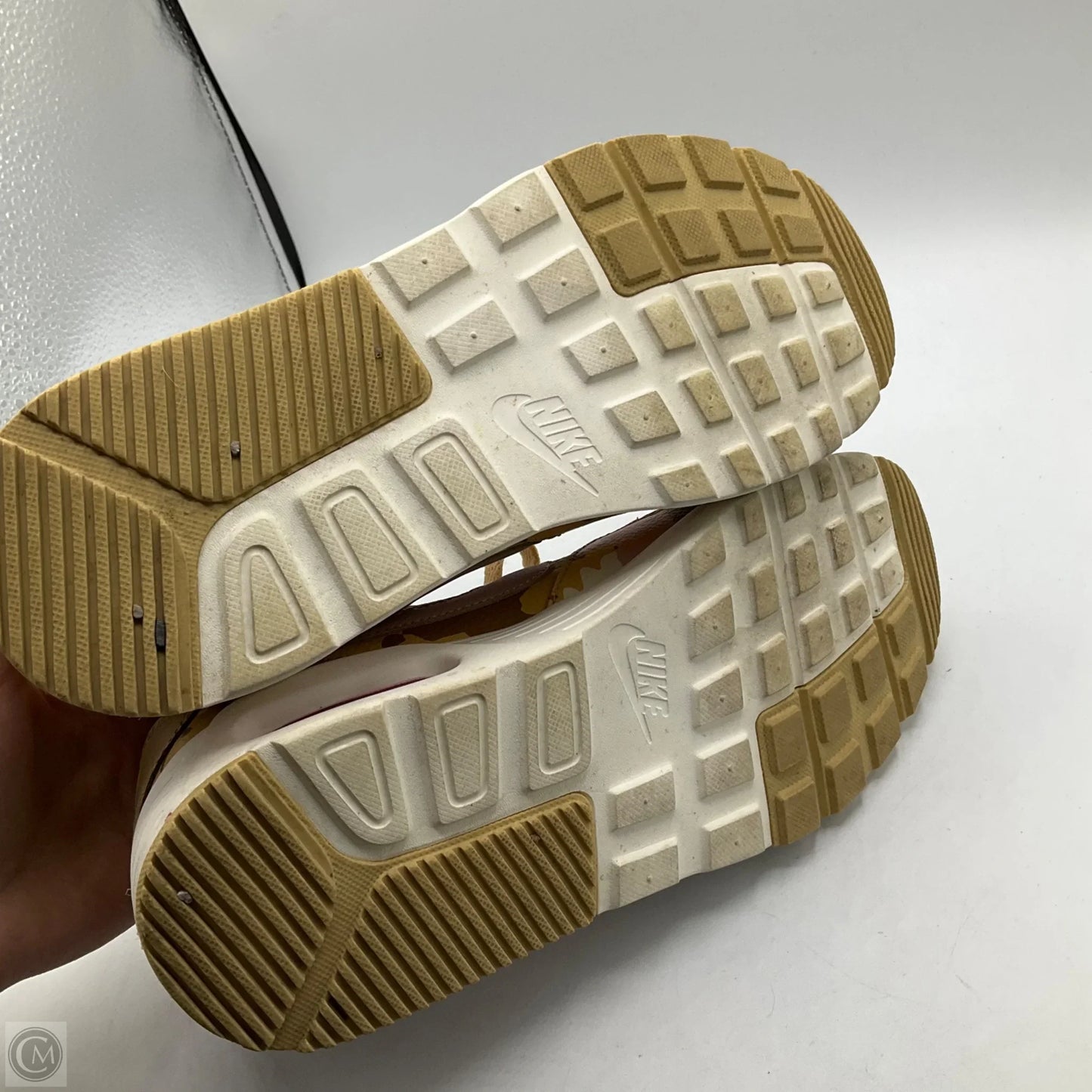 Shoes Athletic By Nike In Tan, Size: 7.5