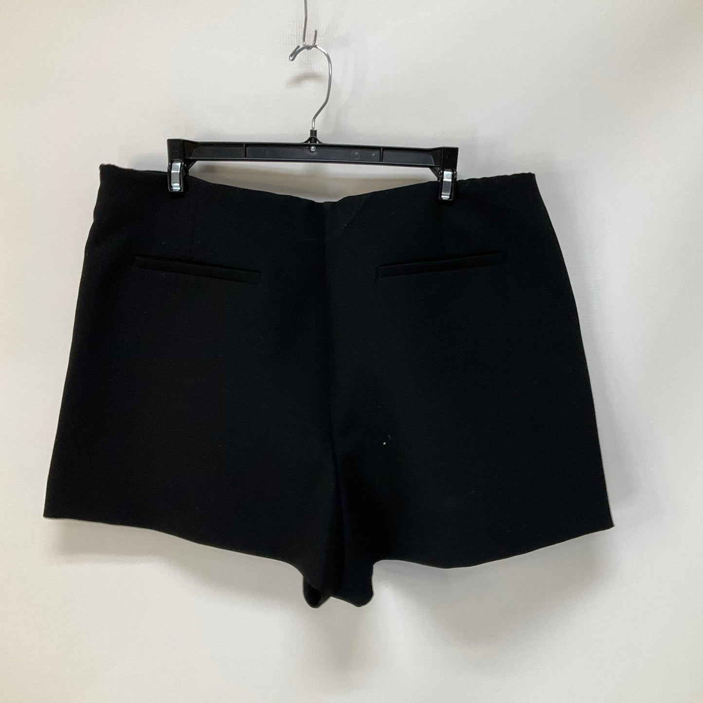 Black Shorts Zara, Size Xxl