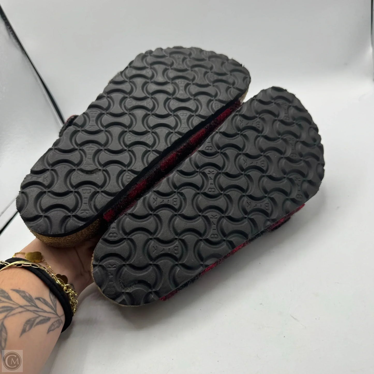 Sandals Flats By Birkenstock In Black & Red, Size: 5