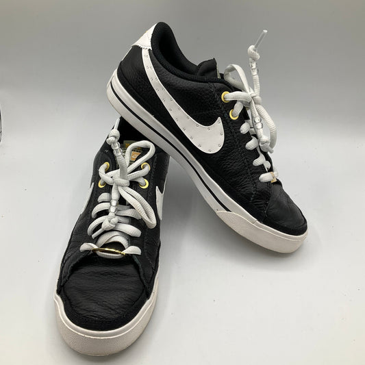 Shoes Sneakers By Nike  Size: 7