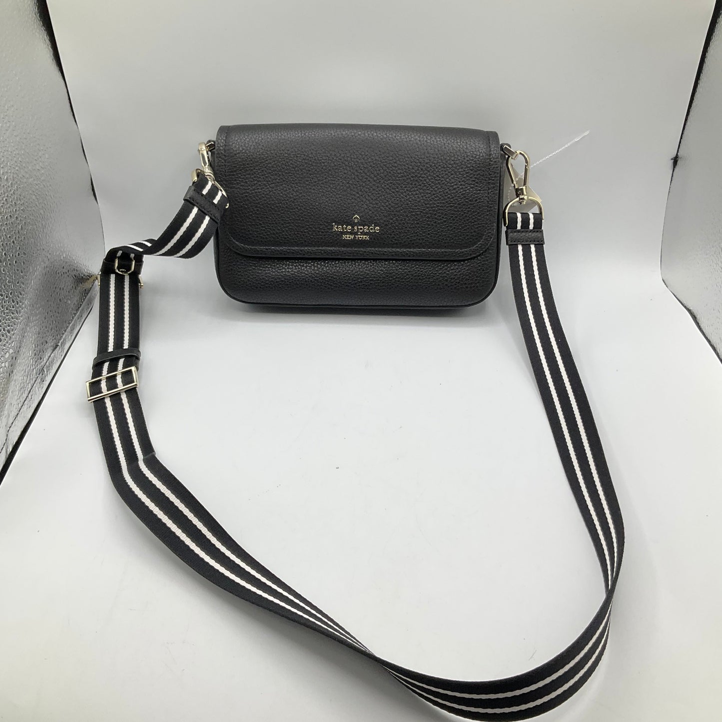 Crossbody Designer By Kate Spade, Size: Medium