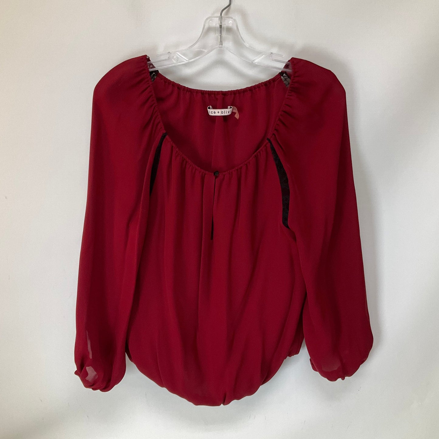 Top Long Sleeve By Alice + Olivia In Red, Size: M