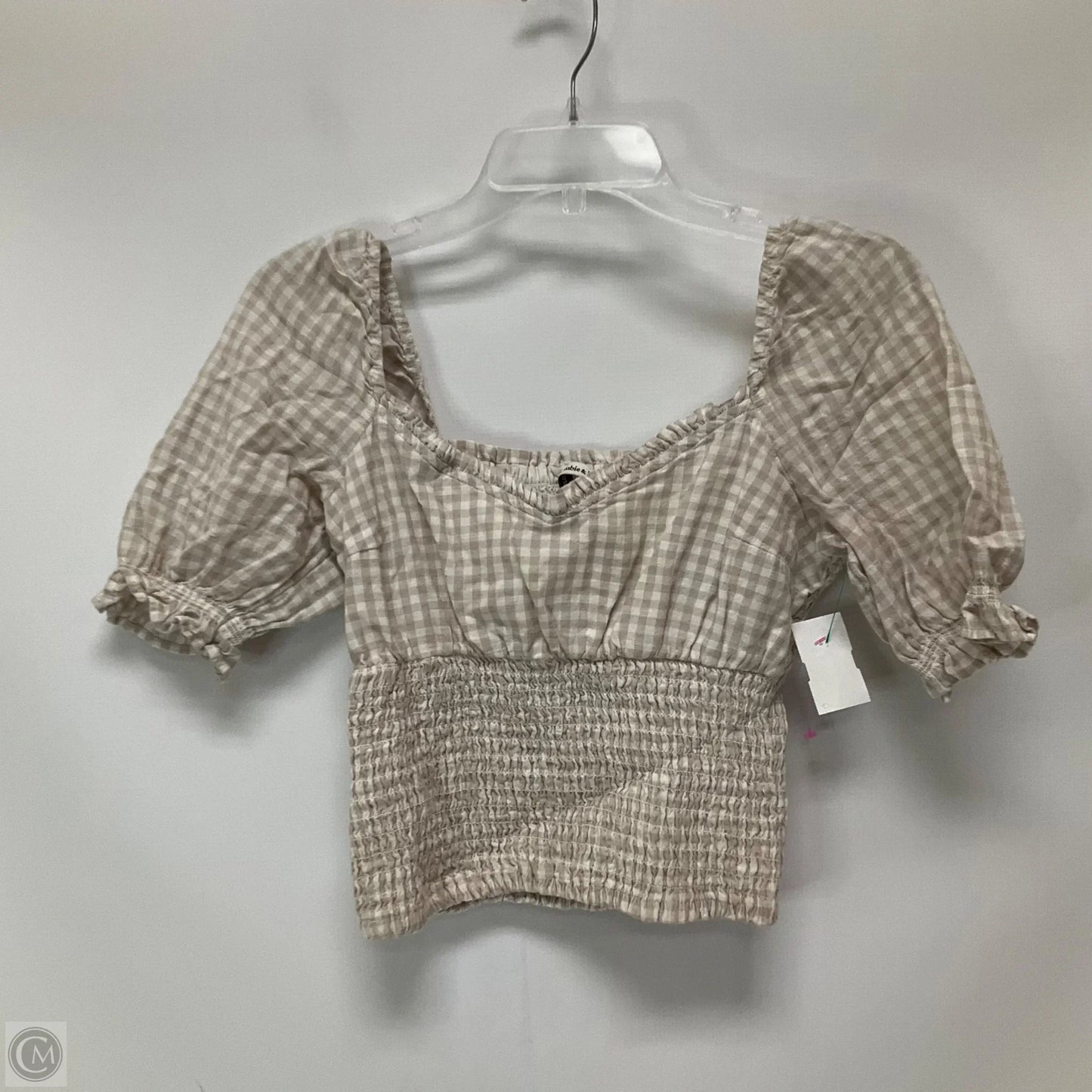 Top Short Sleeve By Abercrombie And Fitch In Checkered Pattern, Size: S