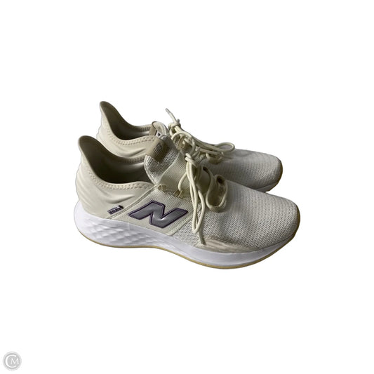 Shoes Athletic By New Balance In White, Size: 10