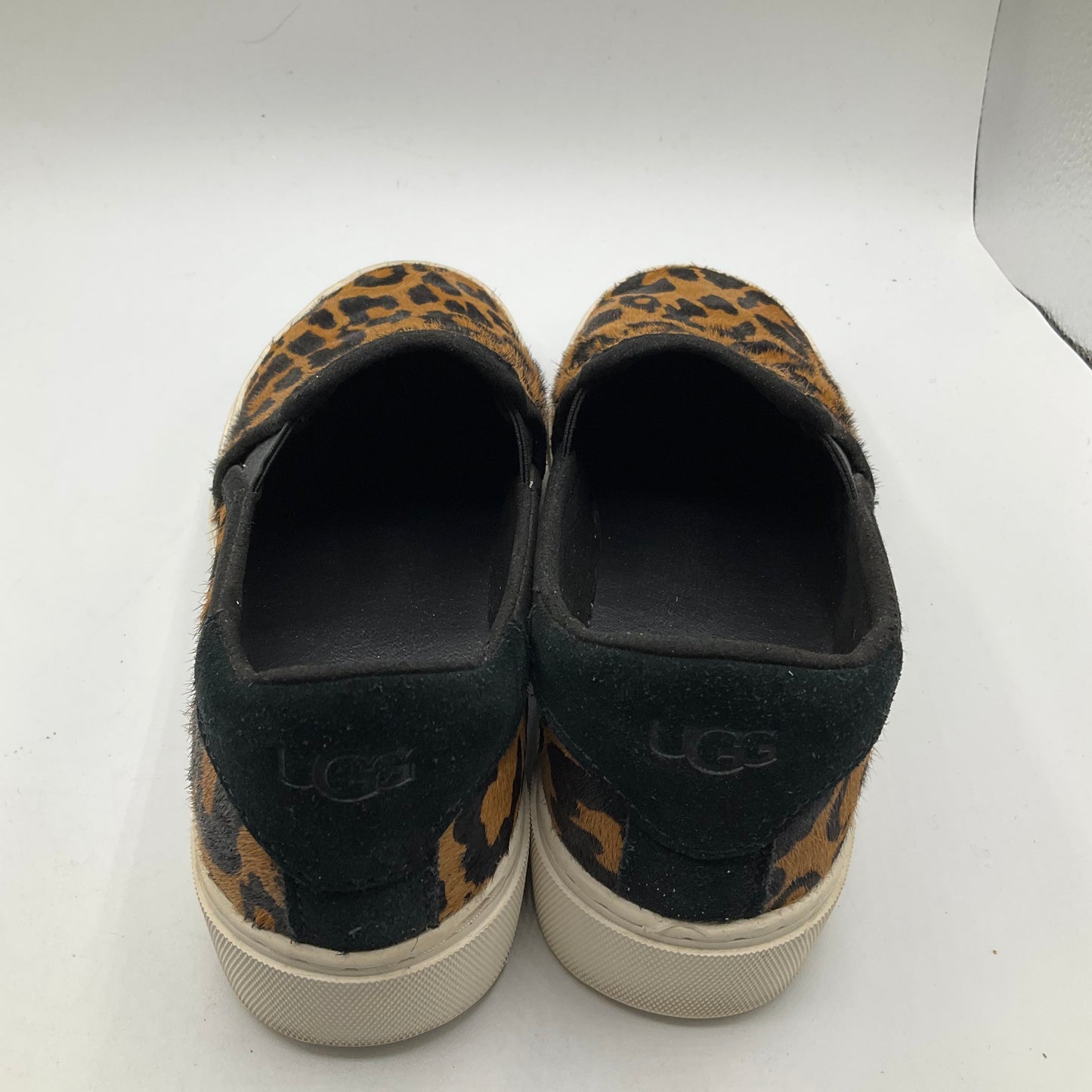 Shoes Sneakers By Ugg In Leopard Print, Size: 6.5