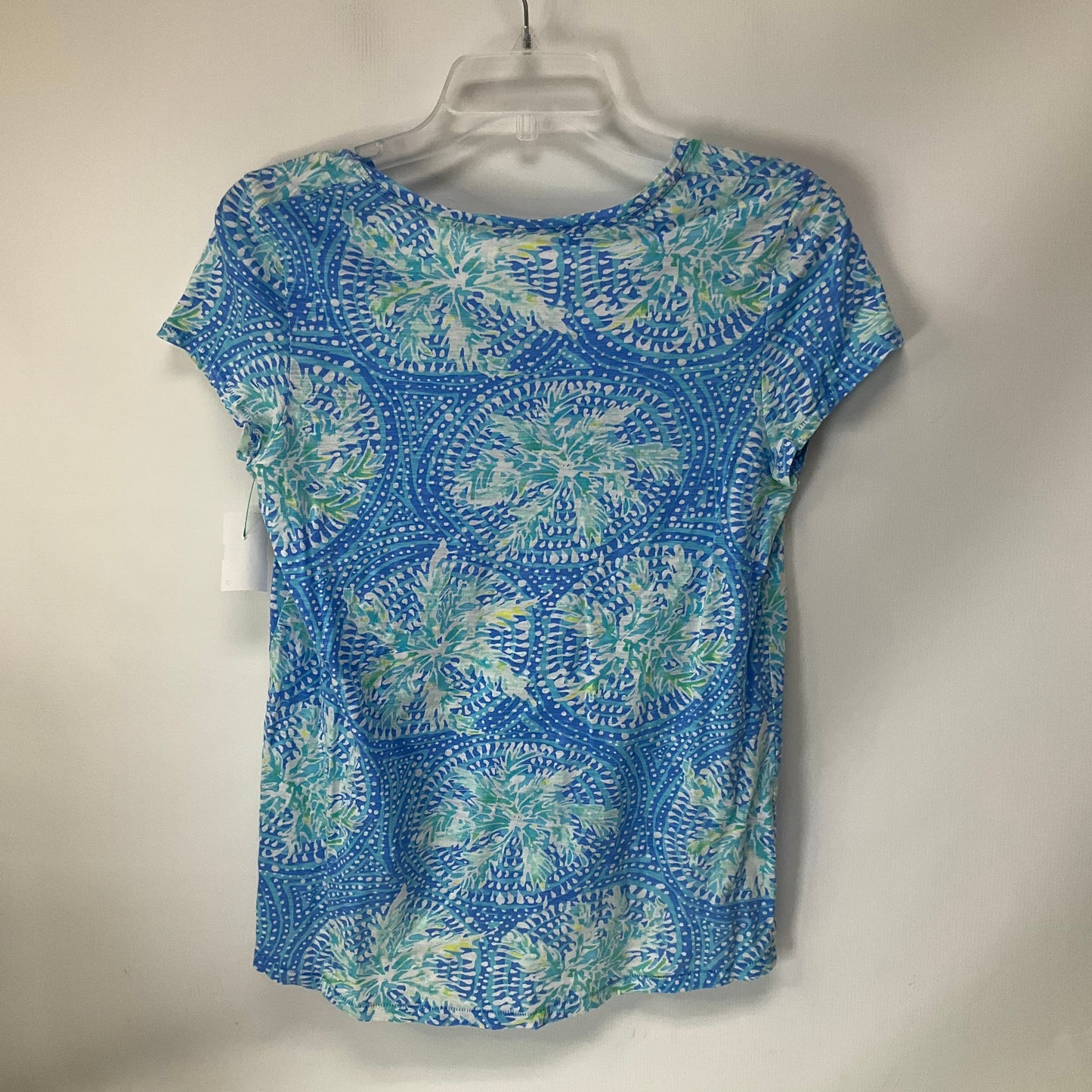 Top Short Sleeve By Lilly Pulitzer In Blue, Size: S