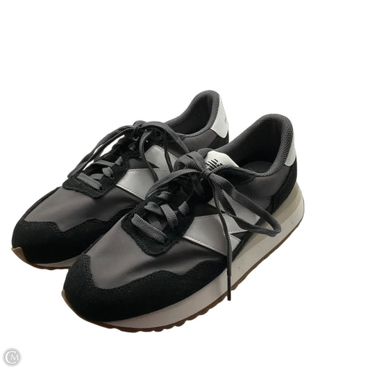 Shoes Athletic By New Balance In Black, Size: 9