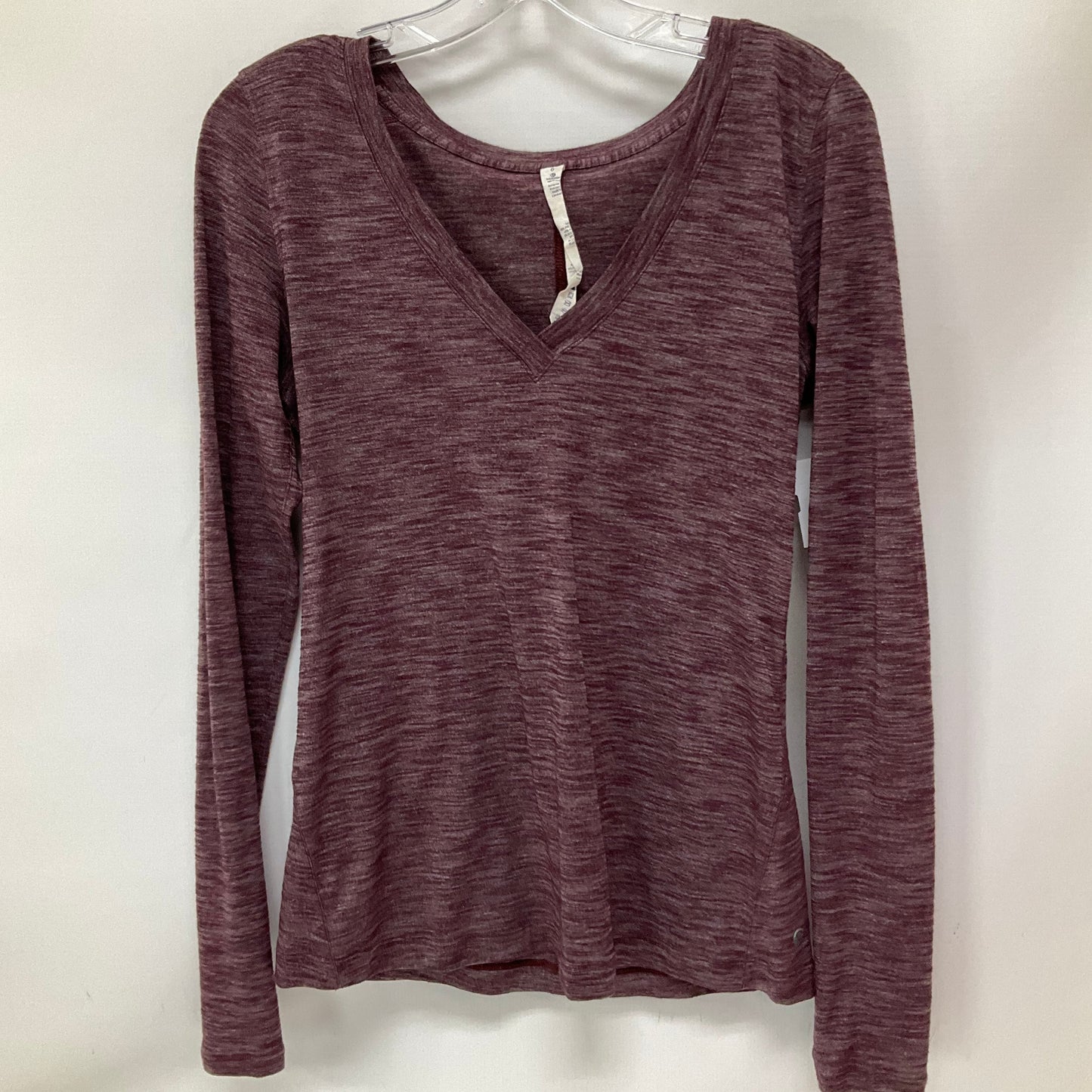 Athletic Top Long Sleeve Collar By Lululemon In Purple, Size: 6