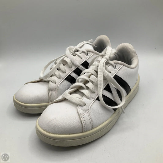 Shoes Sneakers By Adidas In White, Size: 7
