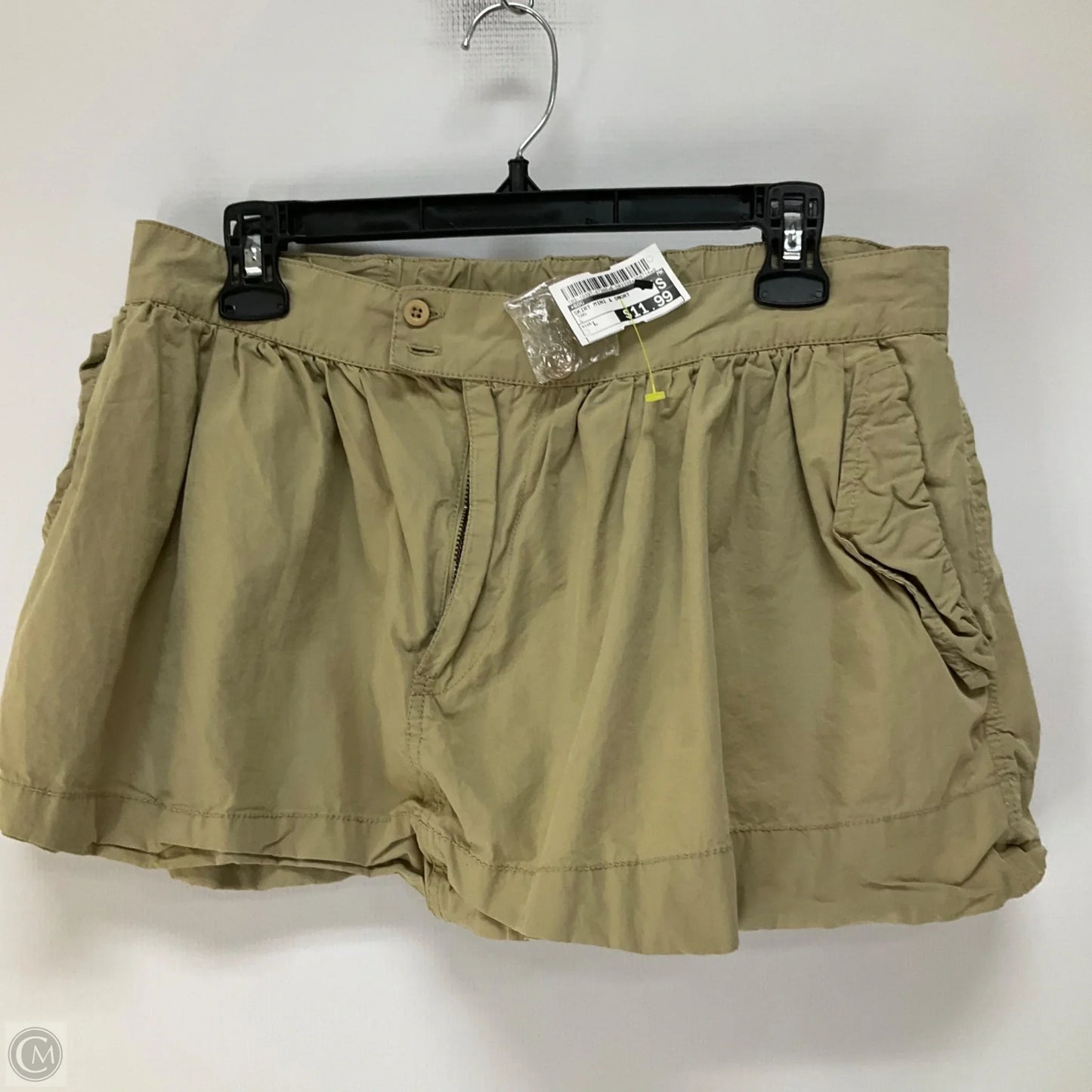 Skirt Mini & Short By Bdg In Tan, Size: L