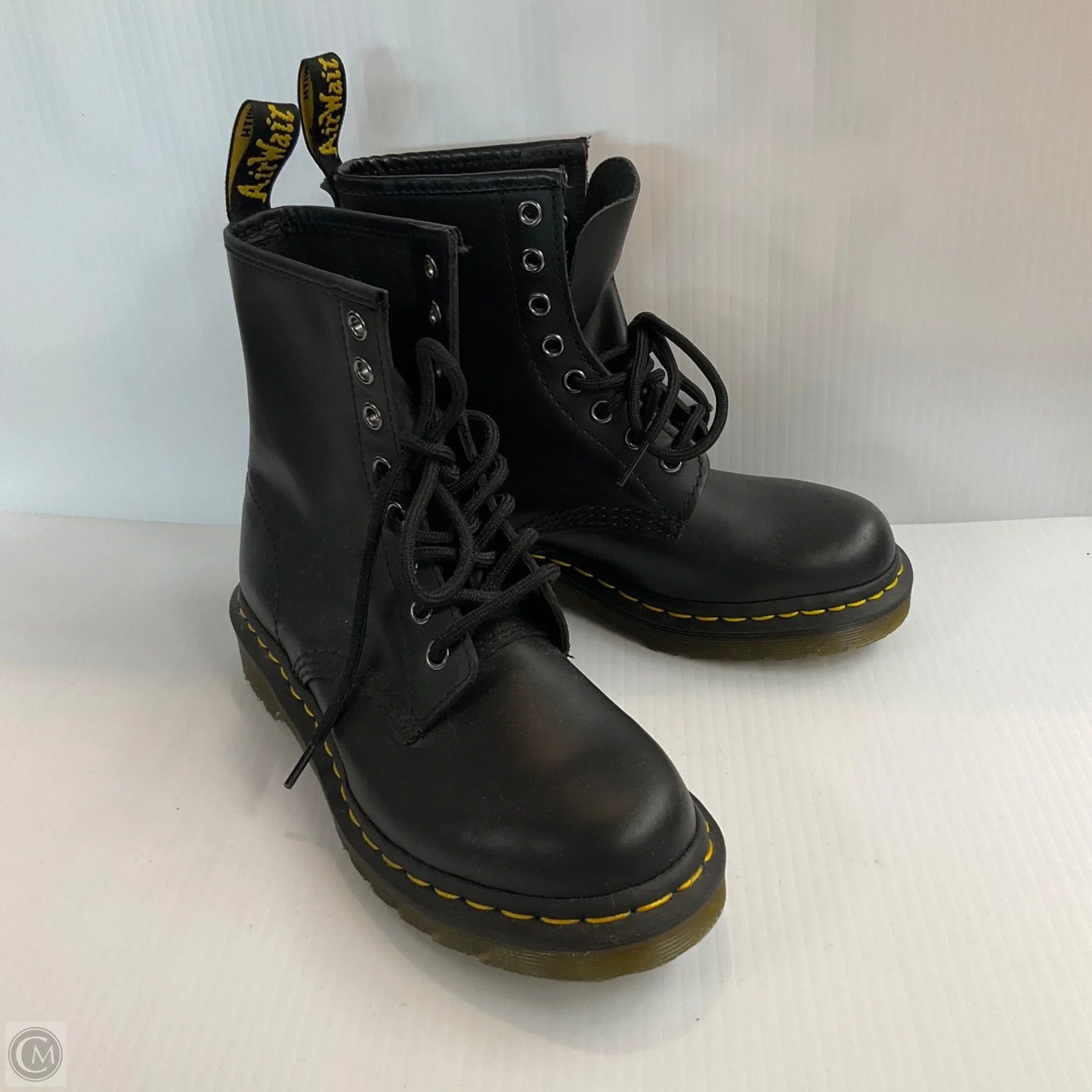 Boots Ankle Flats By Dr Martens In Black, Size: 6