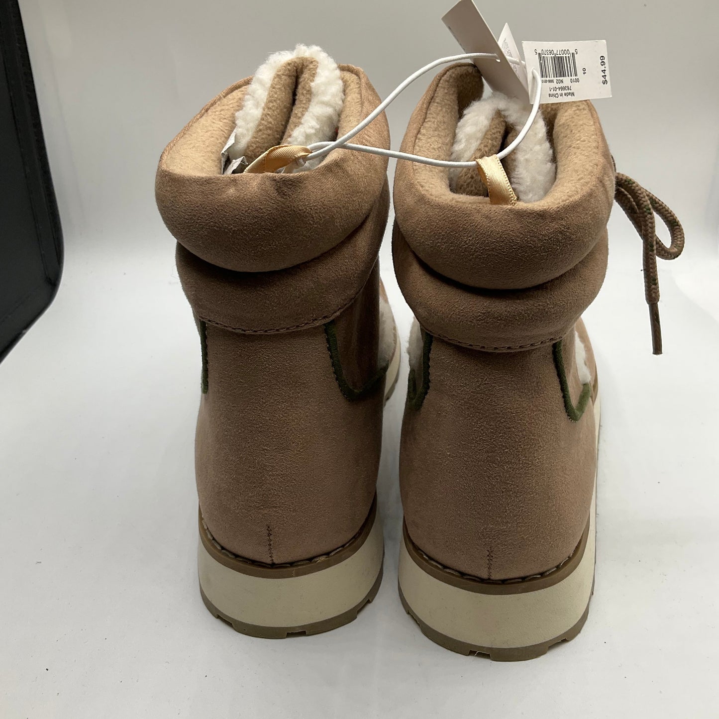 Boots Snow By Old Navy In Tan, Size: 10