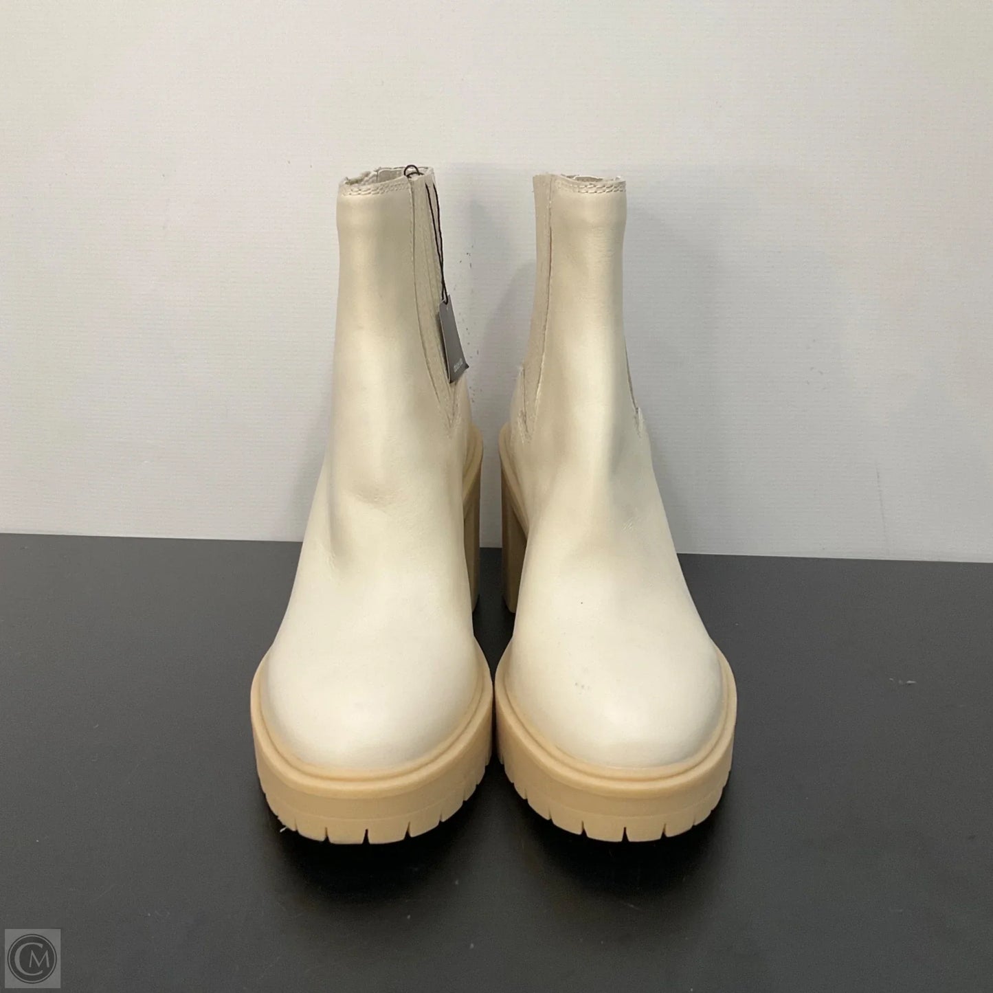 Boots Ankle Heels By Dolce Vita In Ivory, Size: 9