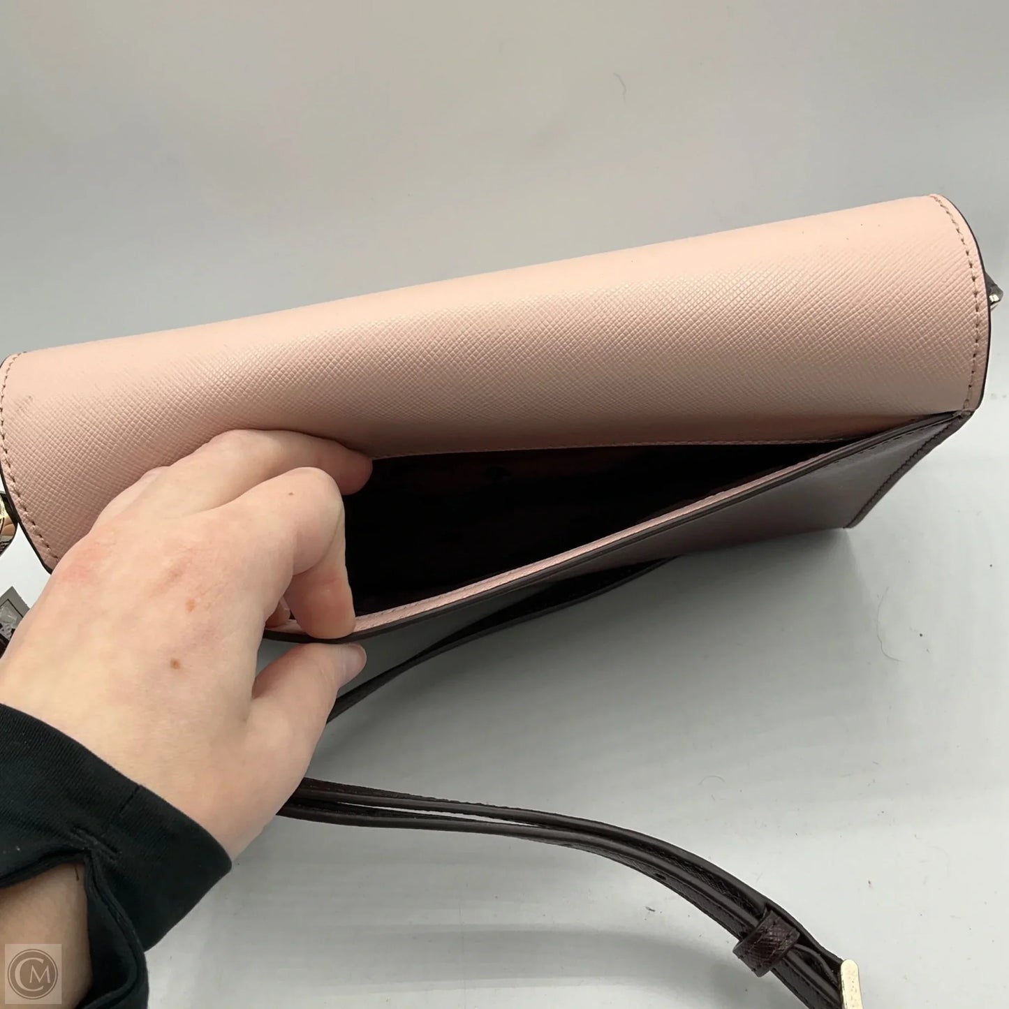 Crossbody Designer By Kate Spade, Size: Medium