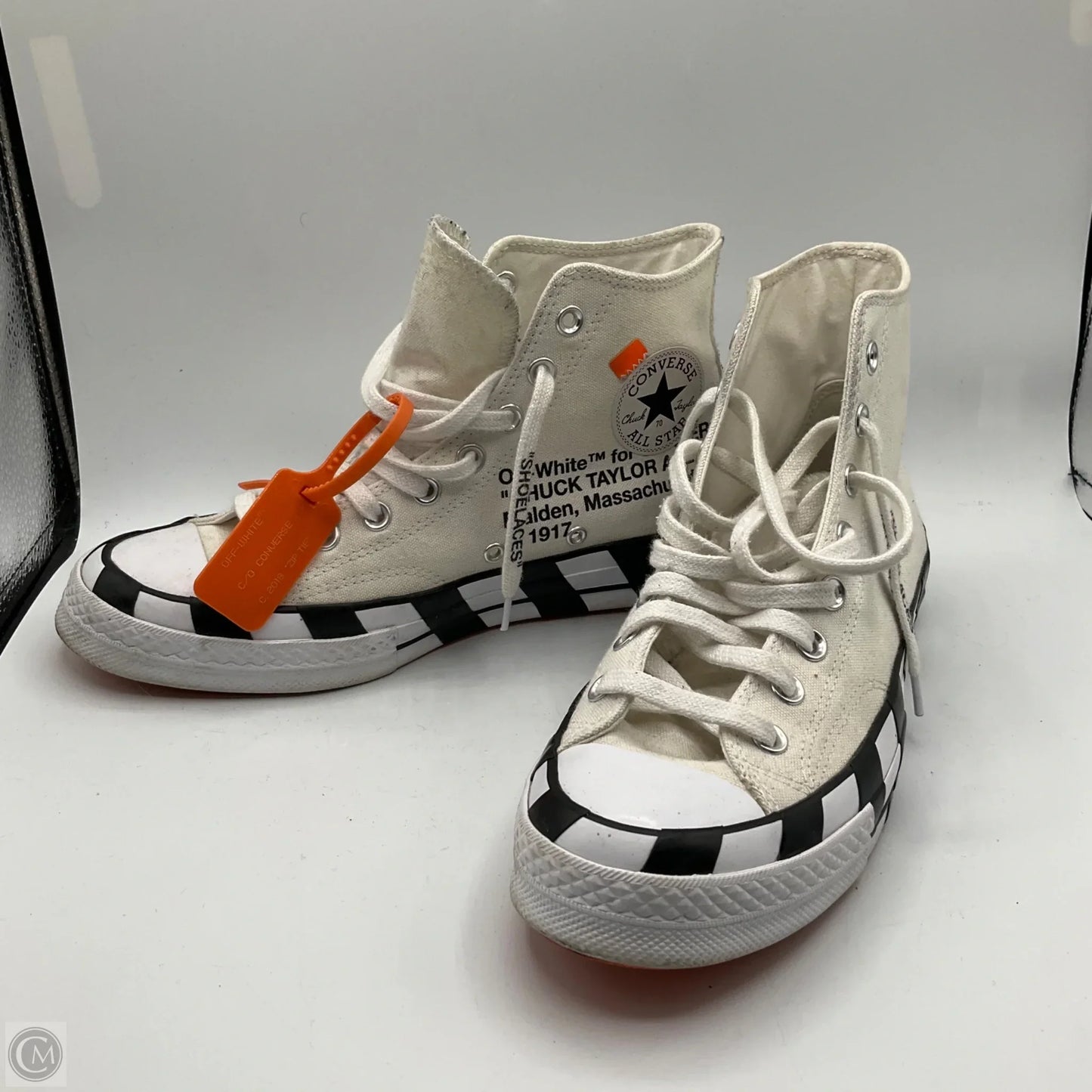 Shoes Athletic By Converse In White, Size: 10