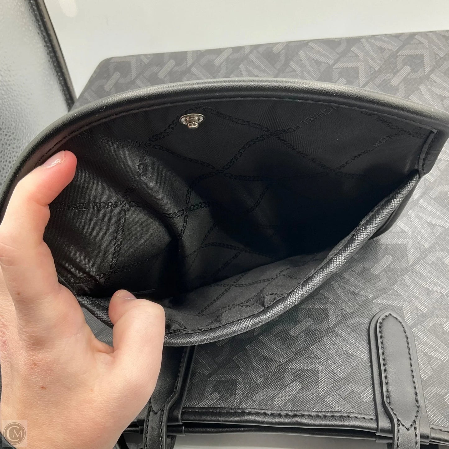 Handbag Designer By Michael Kors, Size: Large