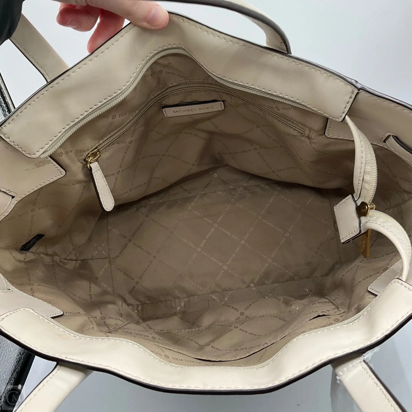 Handbag Designer By Michael Kors, Size: Large