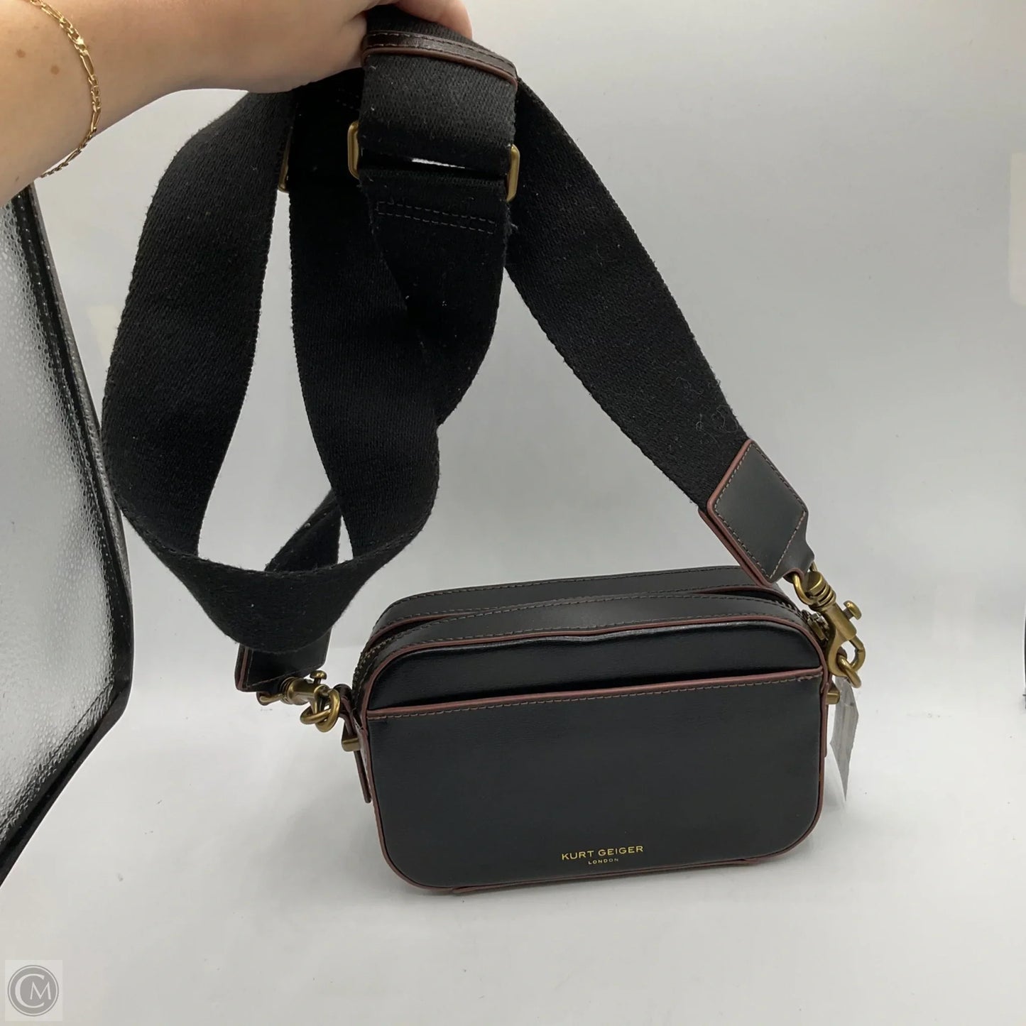Crossbody Designer By Kurt Geiger, Size: Medium