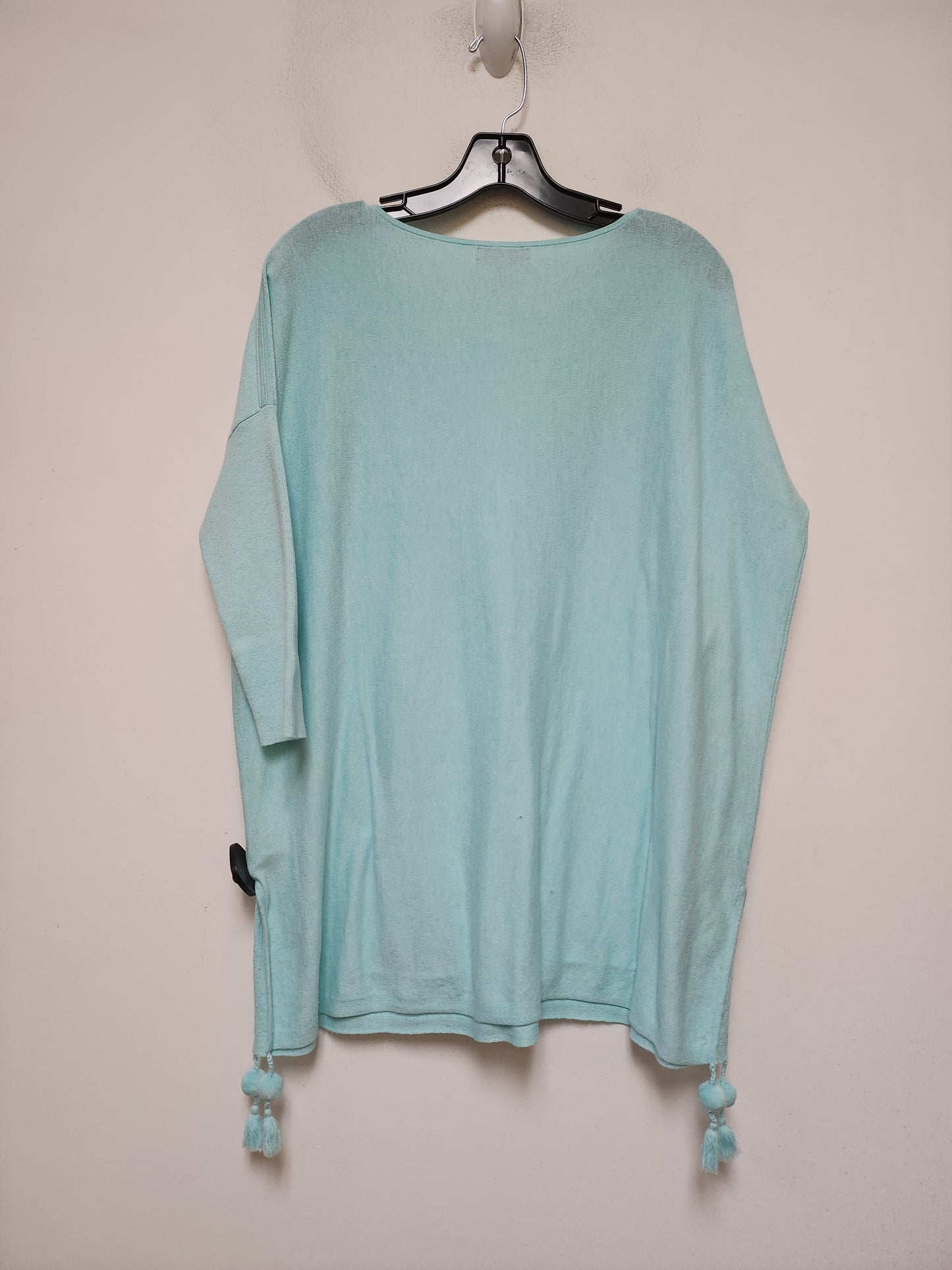 Top Long Sleeve Designer By Lilly Pulitzer In Aqua, Size: S