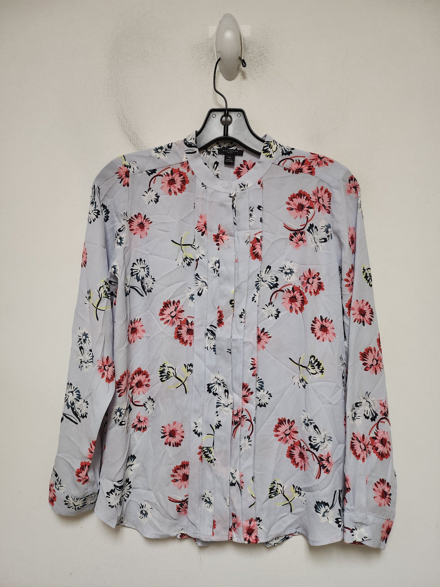 Top Long Sleeve By Ann Taylor In Floral Print, Size: Xsp