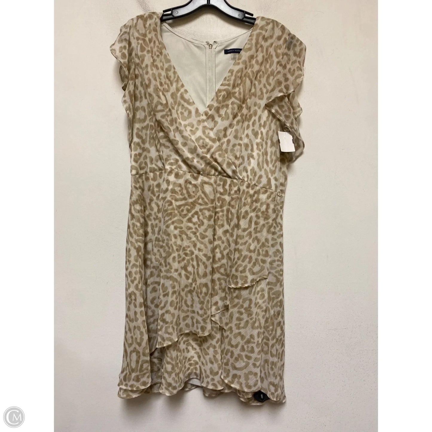 Dress Casual Short By Tommy Hilfiger In Animal Print, Size: L