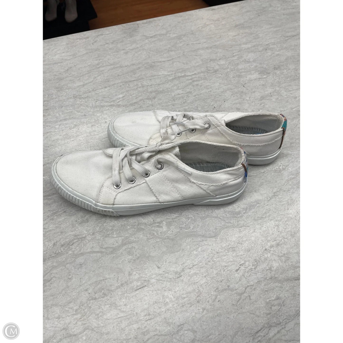 Shoes Flats By Tommy Bahama In White, Size: 7.5