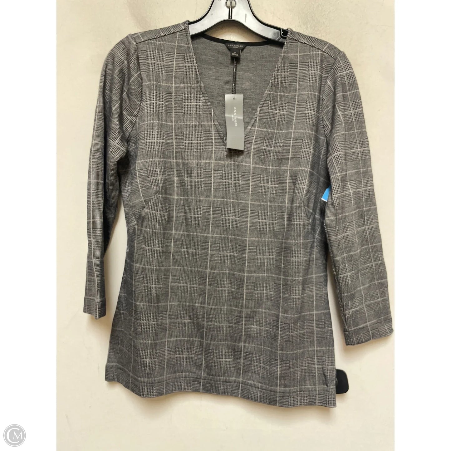 Top Long Sleeve By Ann Taylor In Plaid Pattern, Size: S