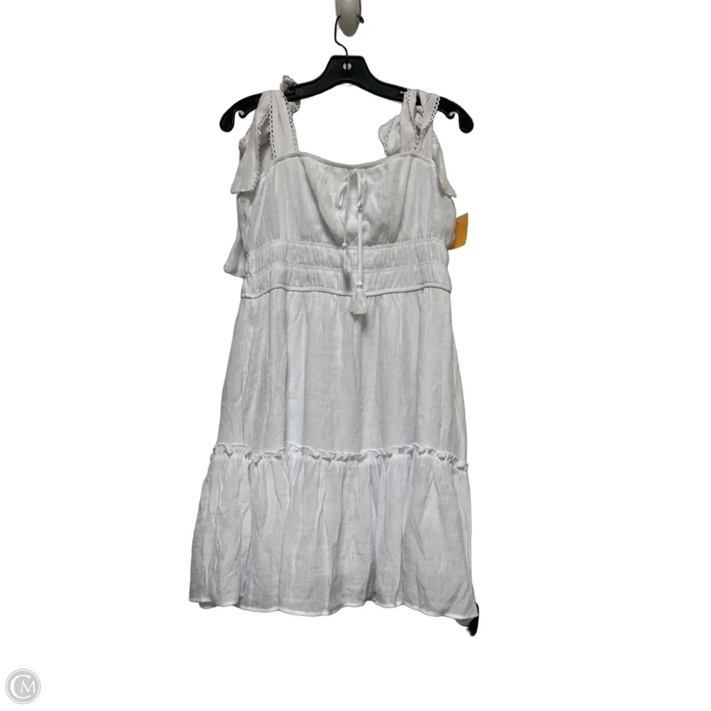 Dress Casual Short By Trixxi In White, Size: L