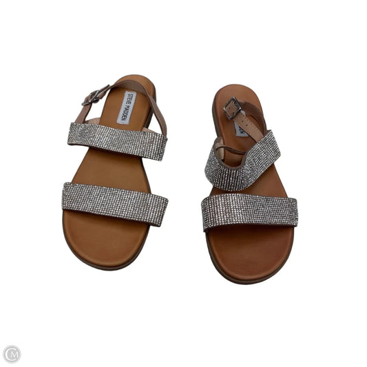 Sandals Flats By Steve Madden In Silver & Tan, Size: 9