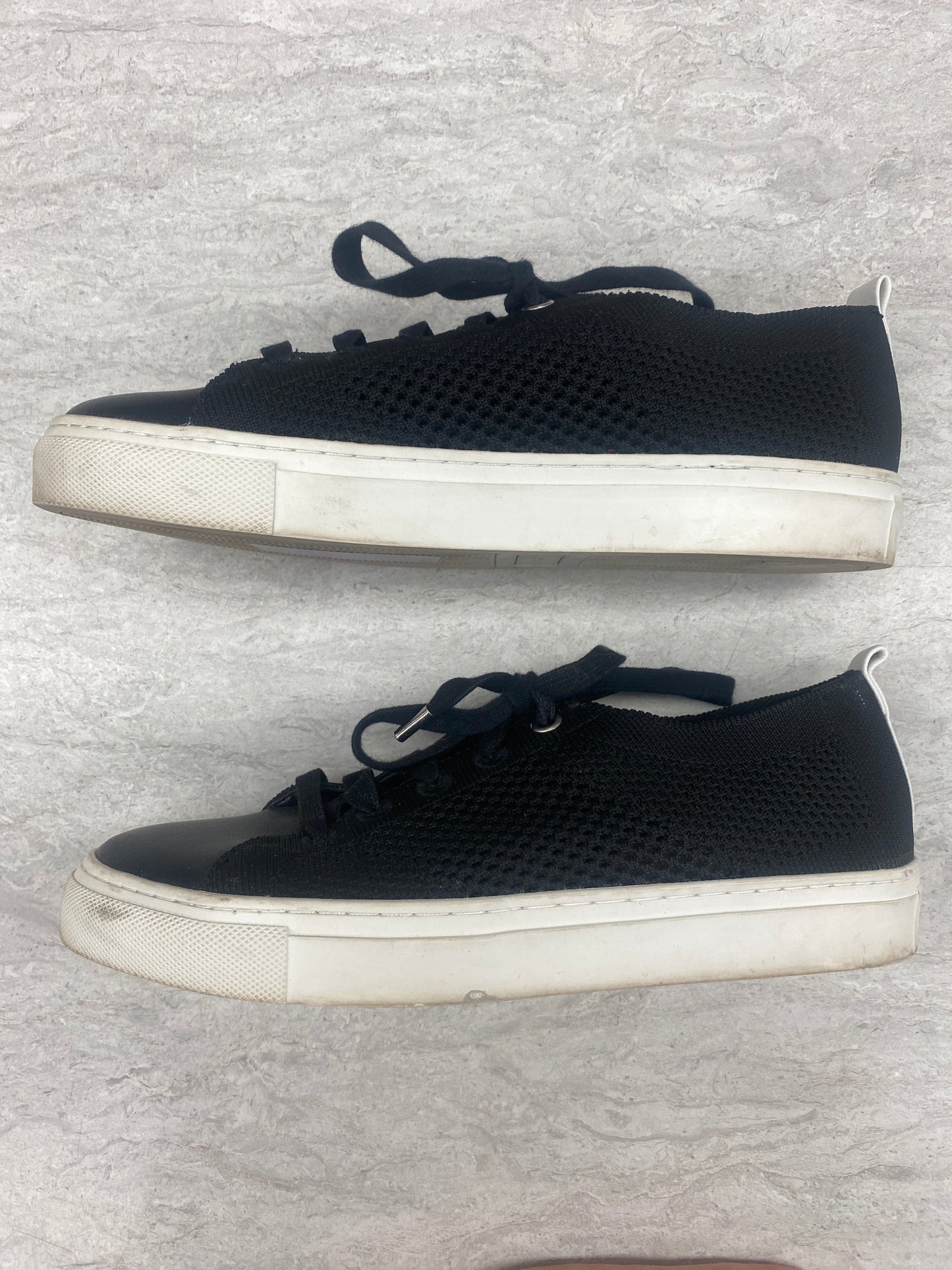 Black Shoes Sneakers Banana Republic, Size 7.5