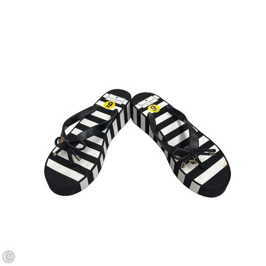 Sandals Designer By Kate Spade In Striped Pattern, Size: 9
