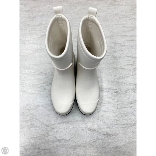 Boots Designer By Ugg In White, Size: 6