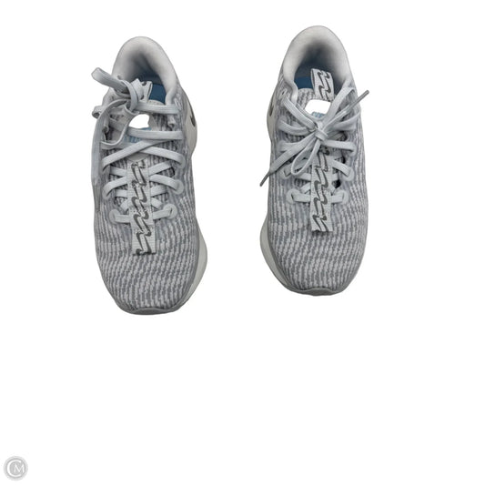 Shoes Athletic By Nike In Grey, Size: 6