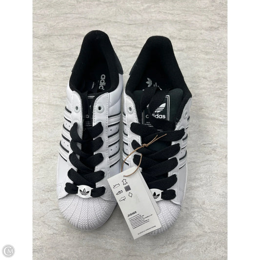 Shoes Sneakers By Adidas In Black & White, Size: 8