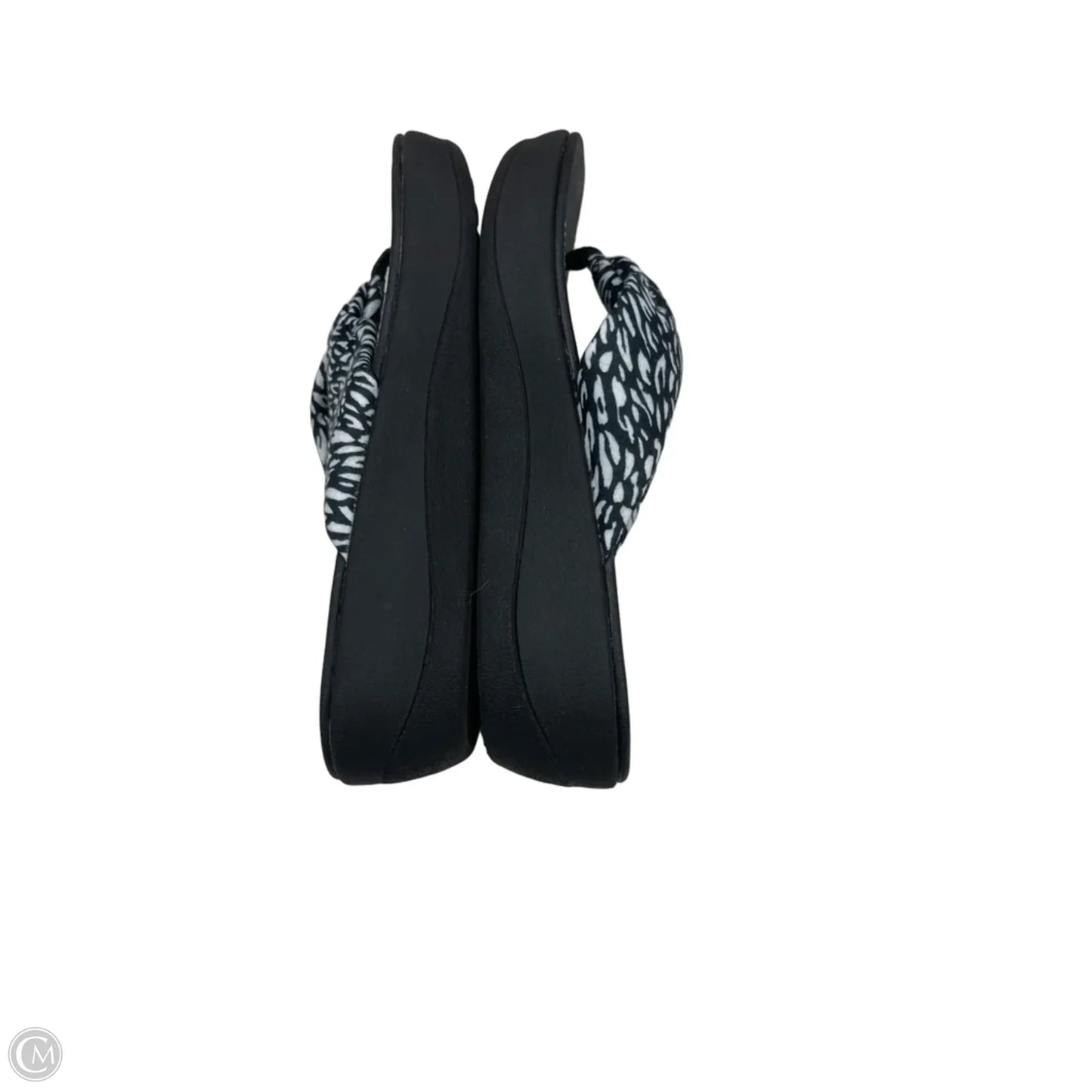Sandals Flats By Clarks In Black & White, Size: 7
