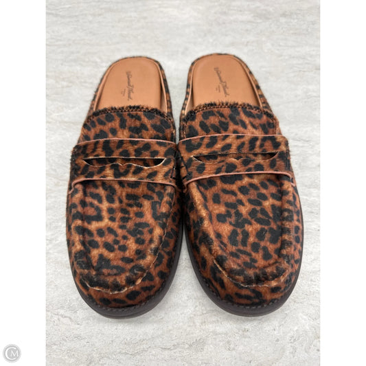 Shoes Flats By Universal Thread In Animal Print, Size: 7