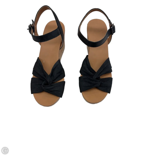 Sandals Designer By Ugg In Black & Brown, Size: 8