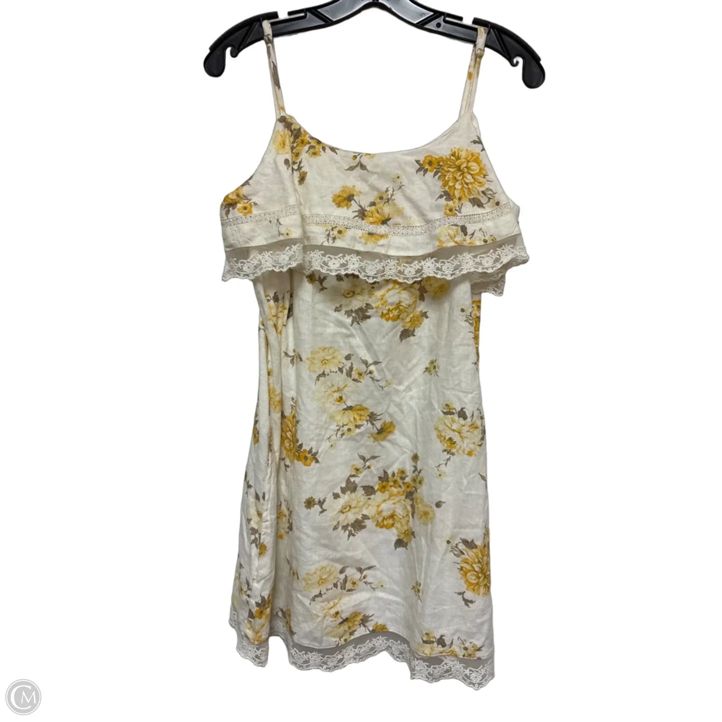 Dress Casual Short By Universal Thread In White & Yellow, Size: S