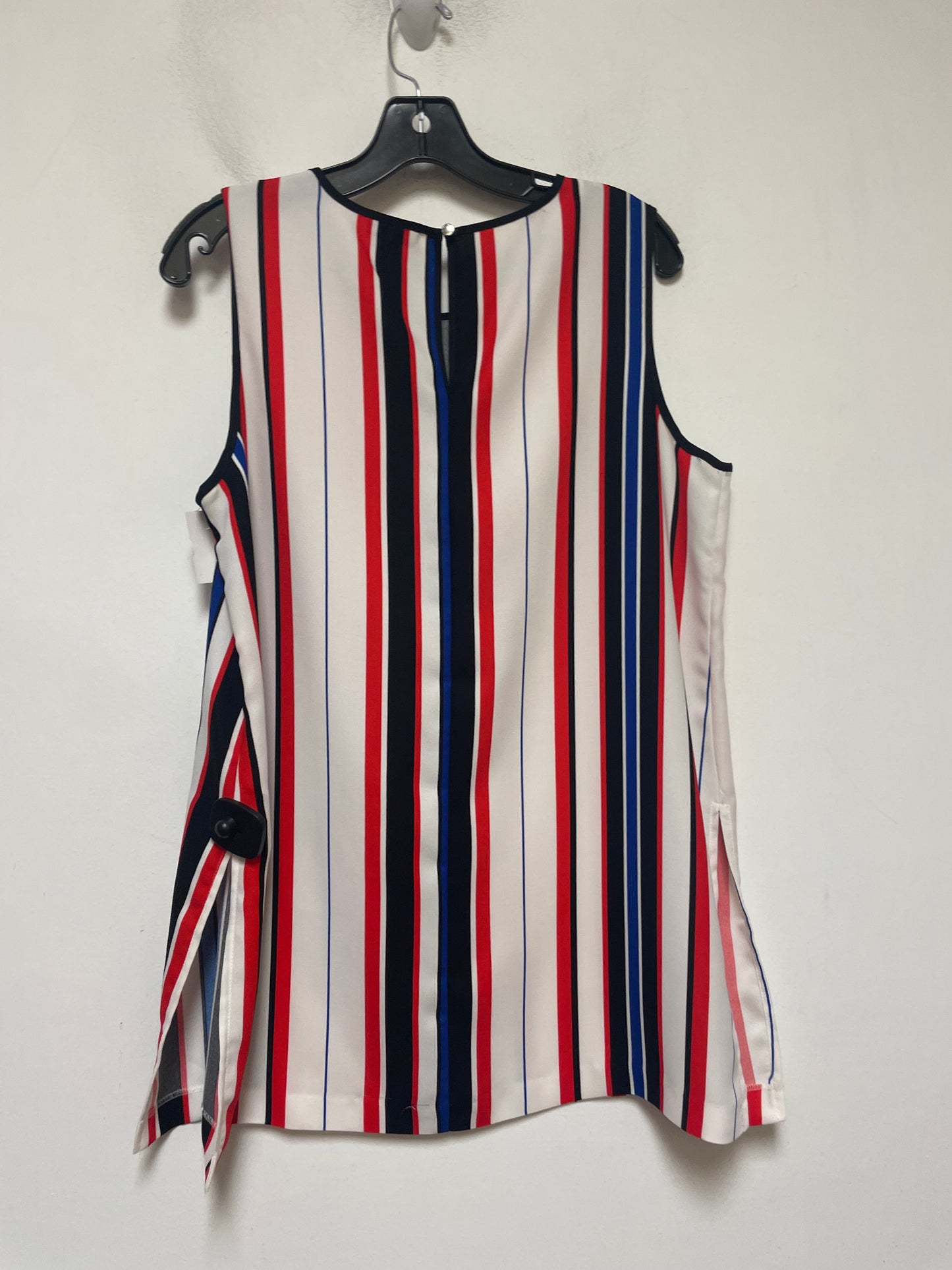 Top Sleeveless By Vince Camuto In Striped Pattern, Size: M