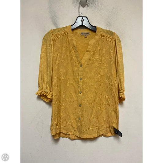 Top Short Sleeve By Democracy In Yellow, Size: Xs