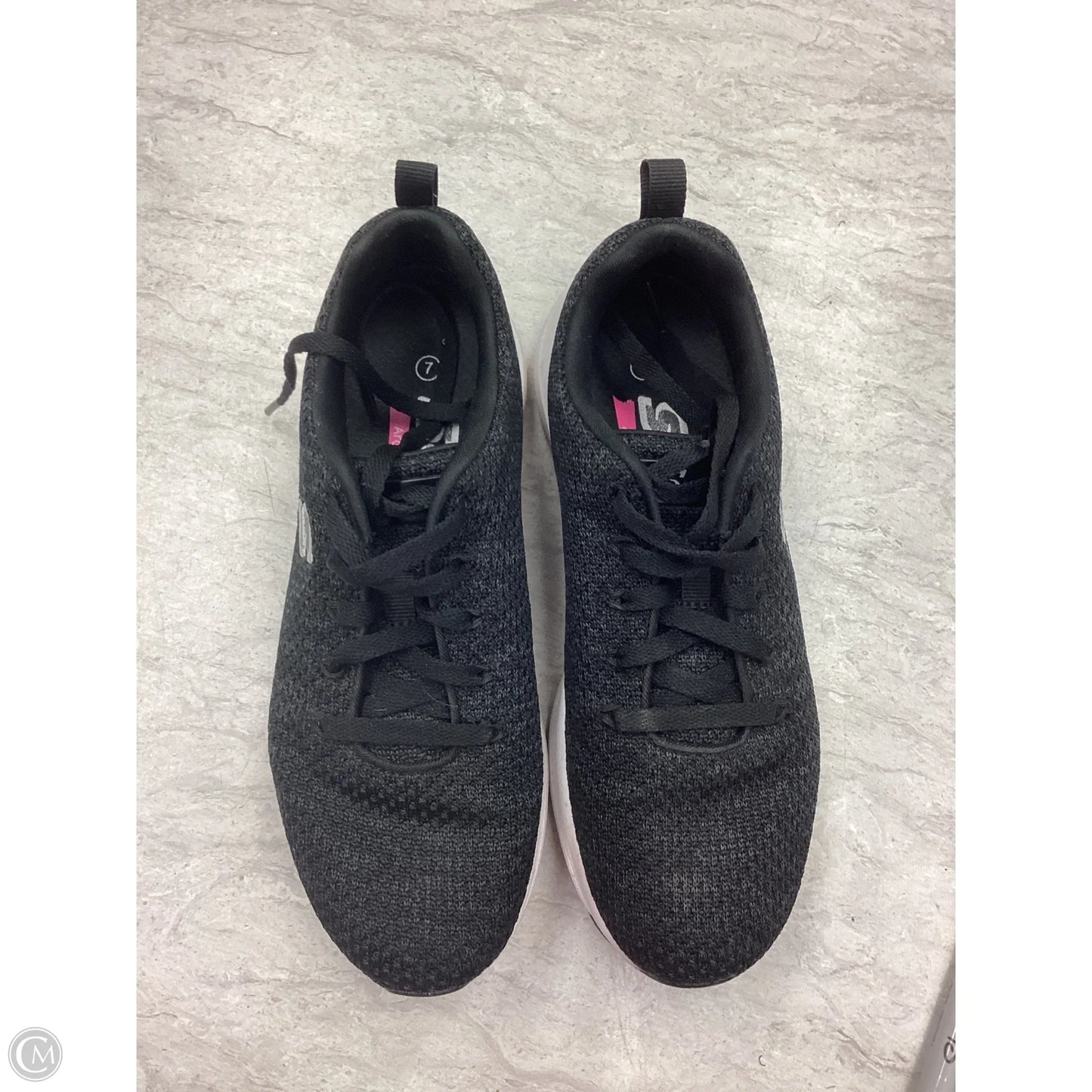 Shoes Sneakers By Skechers In Black & Grey, Size: 7