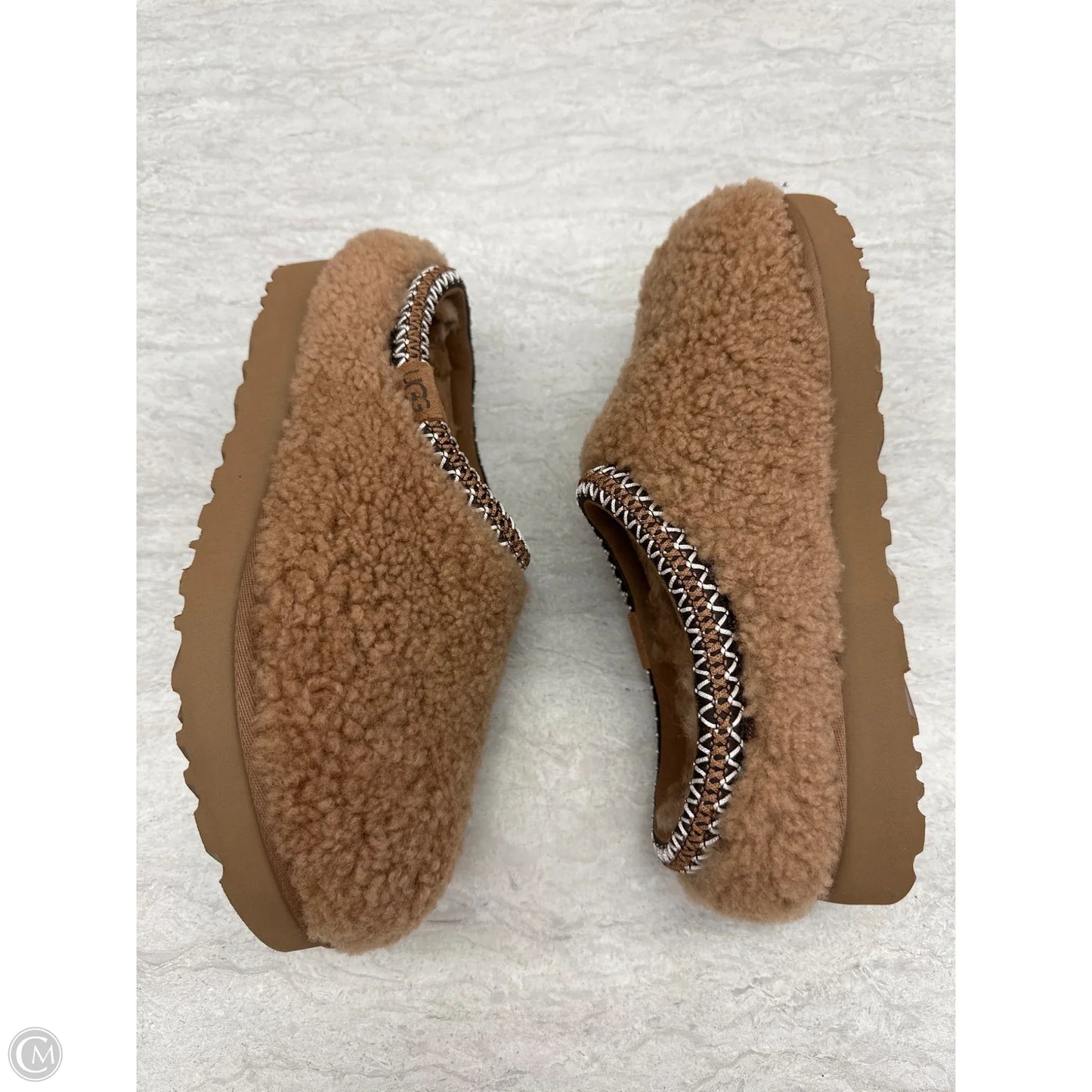 Shoes Designer By Ugg In Brown, Size: 9