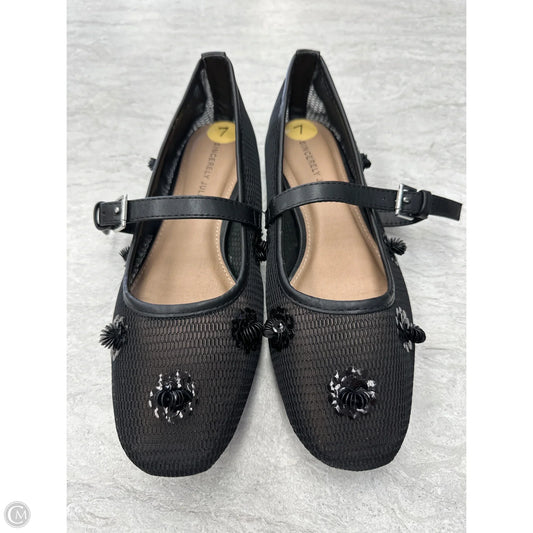 Shoes Flats By Sincerely Jules In Black, Size: 7.5