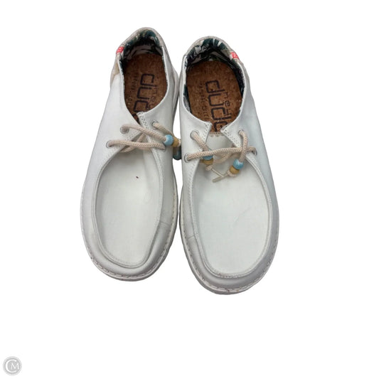 Shoes Flats By Hey Dude In White, Size: 9