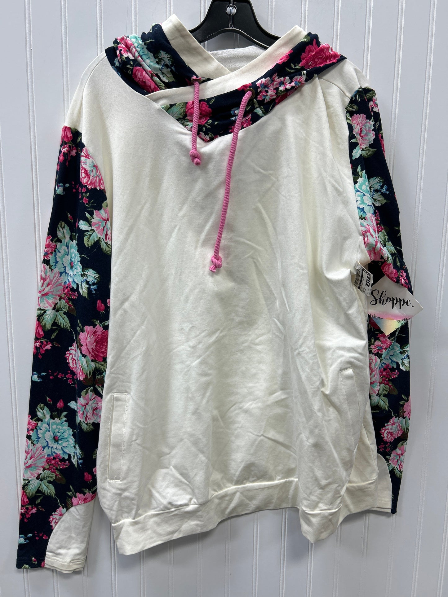 Sweatshirt Hoodie By Cmc In White, Size:1X